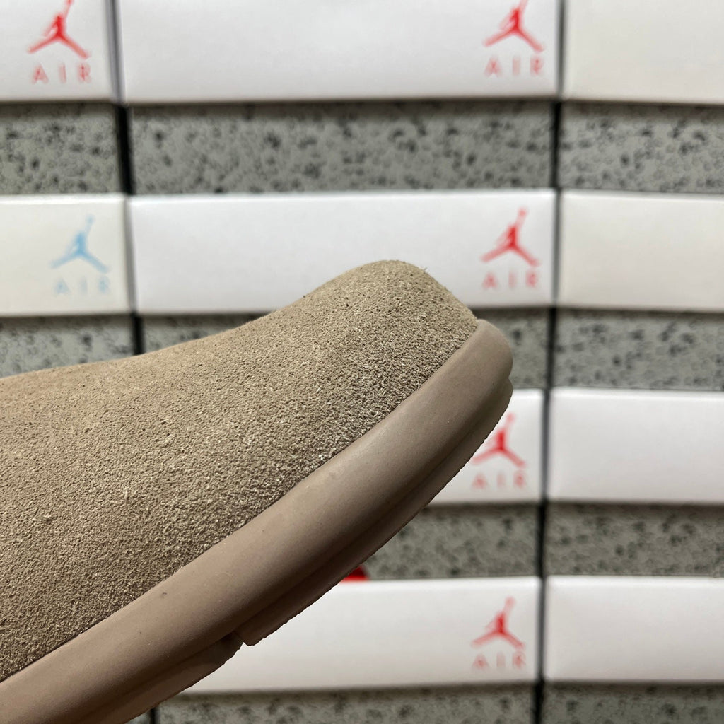 UGG Tasman Slipper – Unisex Wool-Lined Suede Moccasin in Mushroom
